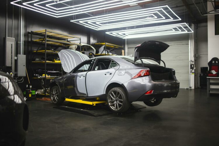 Vom Ölwechsel zur Projektmappe: die unterschätzte Kunst der Werkstatt-Organisation