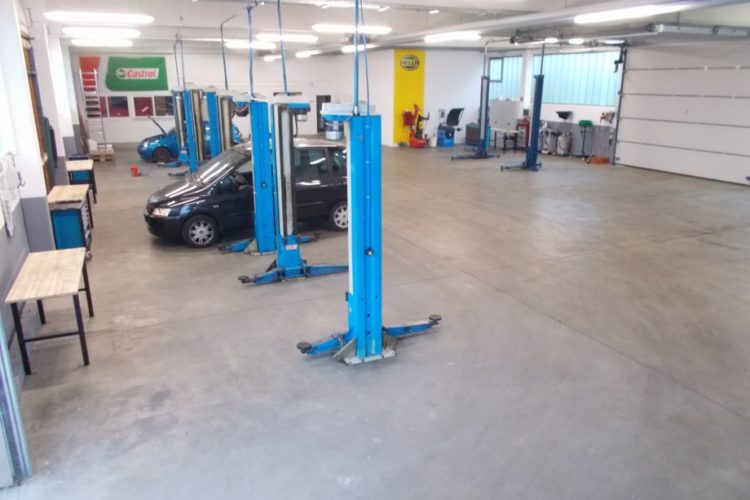 Motodrom Mietwerkstatt Iserlohn Und Kfz Ersatzteile Mietwerkstätten in Baden-Württemberg - Mietwerkstatt-Portal