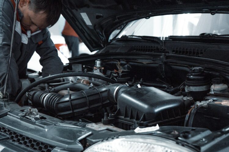 Die häufigsten Fehler bei der Autoreparatur – und wie sie vermieden werden können