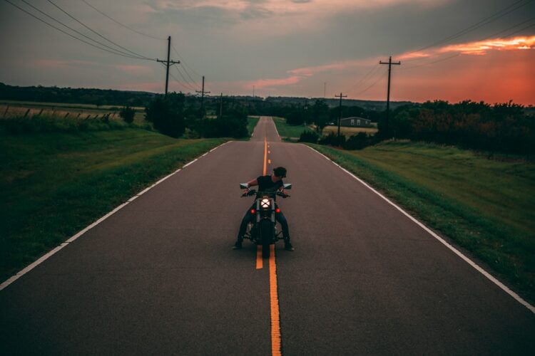 Diese Dinge sollten Sie vor jeder Fahrt mit dem Motorrad prüfen