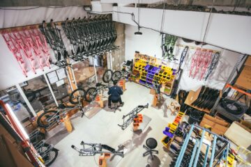 Werkstattboden sanieren: Was Mietwerkstatt-Nutzer wissen